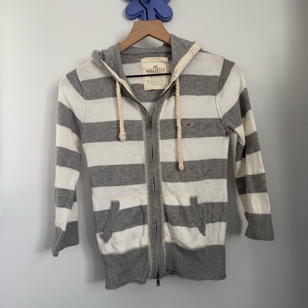 Hollister Y2K Large White Grey Stripe Full Zip Hoodie Grunge 2000s Fitted Beach